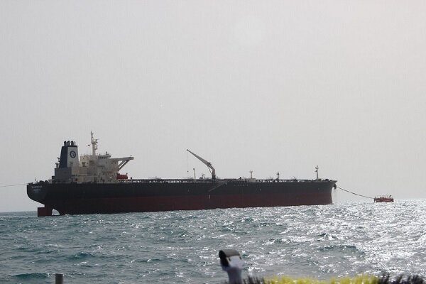 Iran tanker âHELMâ breaks down in Red Sea