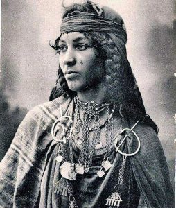 old-Berber-young-woman-early1900s-2