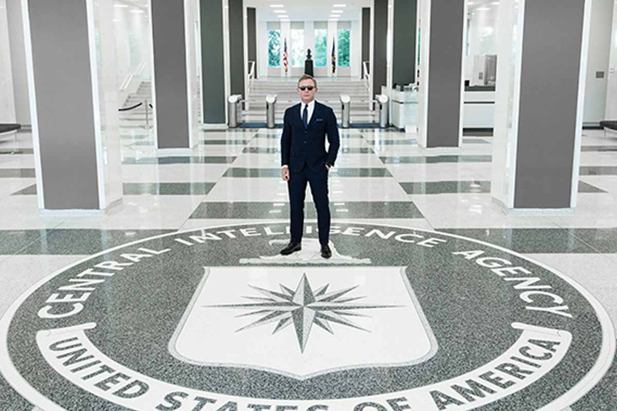 How to Get a Job at the CIA and What It&#39;s Like to Work There | Military.com