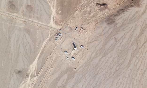 صور أقمار اصطناعية: إطلاق فضائي إيراني وشيك