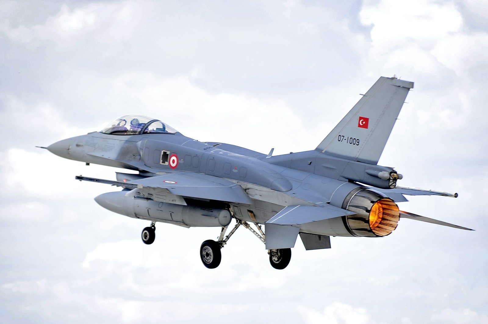 An F-16 Fighting Falcon of the Turkish Air Force takes off on a sortie from an air base during Exercise Anatolian Eagle, in Konya, Turkey. (Courtesy of Turkish Ministry of Defense)