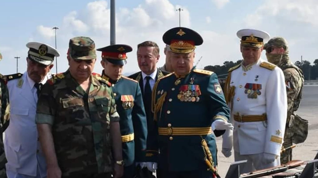 שר ההגנה של אסד וגנרלים רוסים בטרטוס