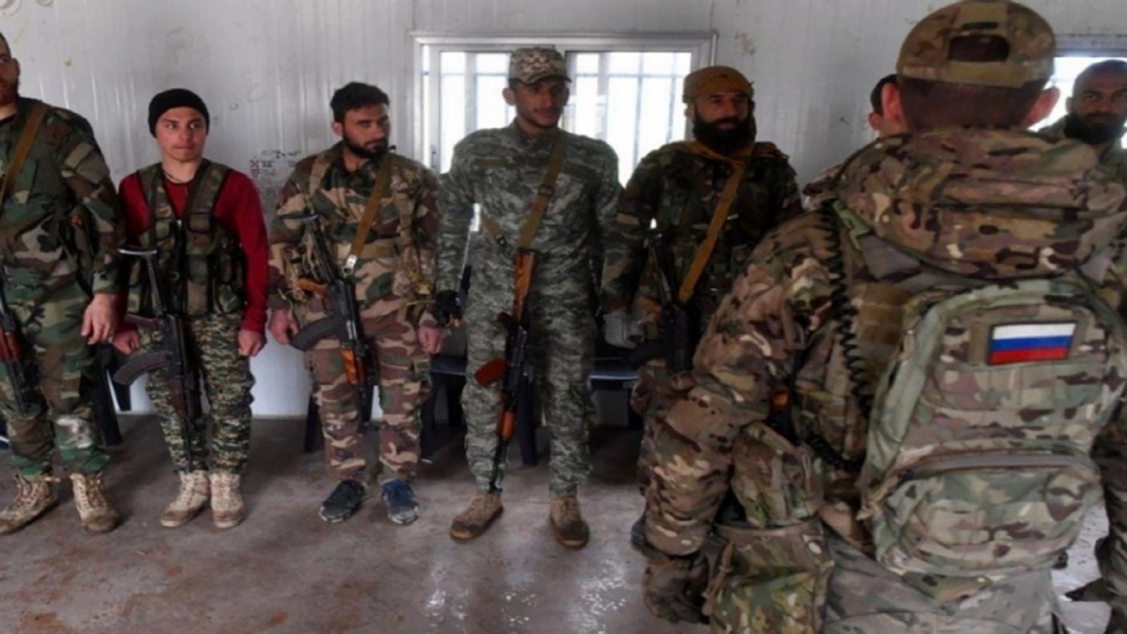 المدن - 500مقاتل سوري يشاركون روسيا في معركة دونباس