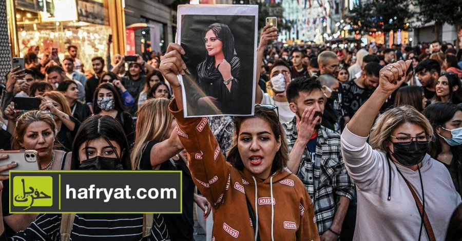 هل ينجح شباب إيران في إنهاء حكم "آيات الله"؟