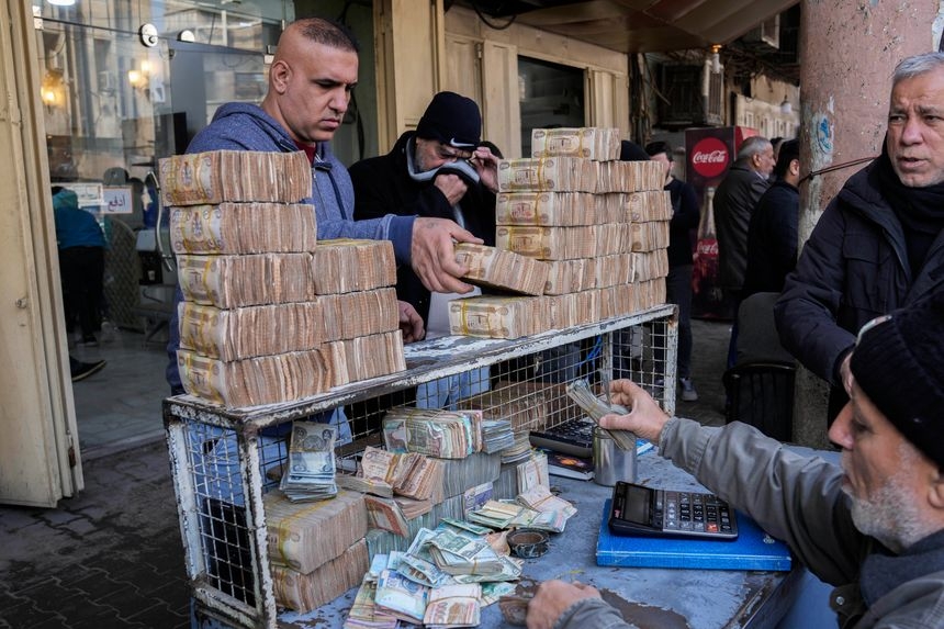 وول ستريت جورنال" تكشف كواليس تضييق الفيدرالي على الدولار في العراق » وكالة  بغداد اليوم الاخبارية